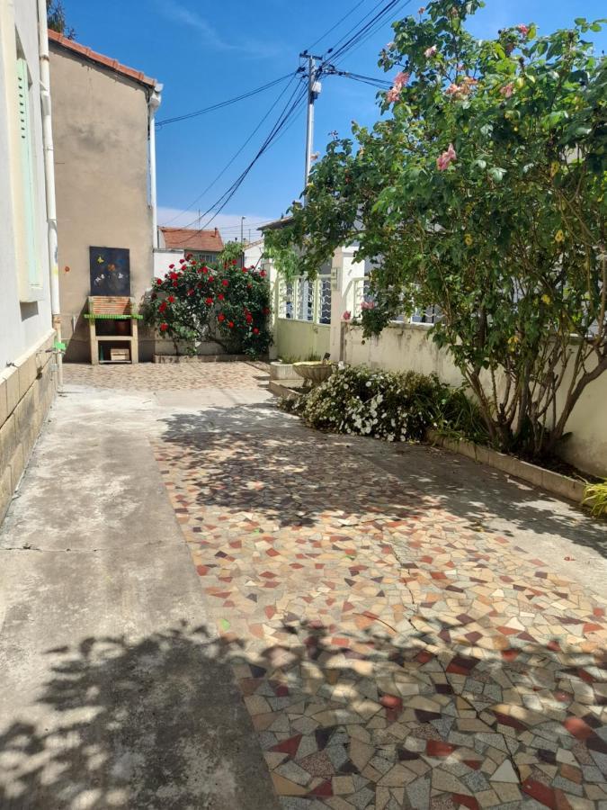 Rénové Appartamento Avignone